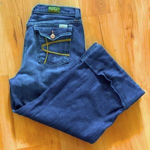 Size 10 David Kahn cuffed cropped jean